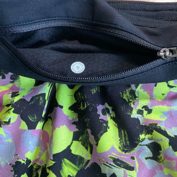 Lululemon Pace Setter Size 4 Tennis Skirt Preppy - Picture 9 of 10